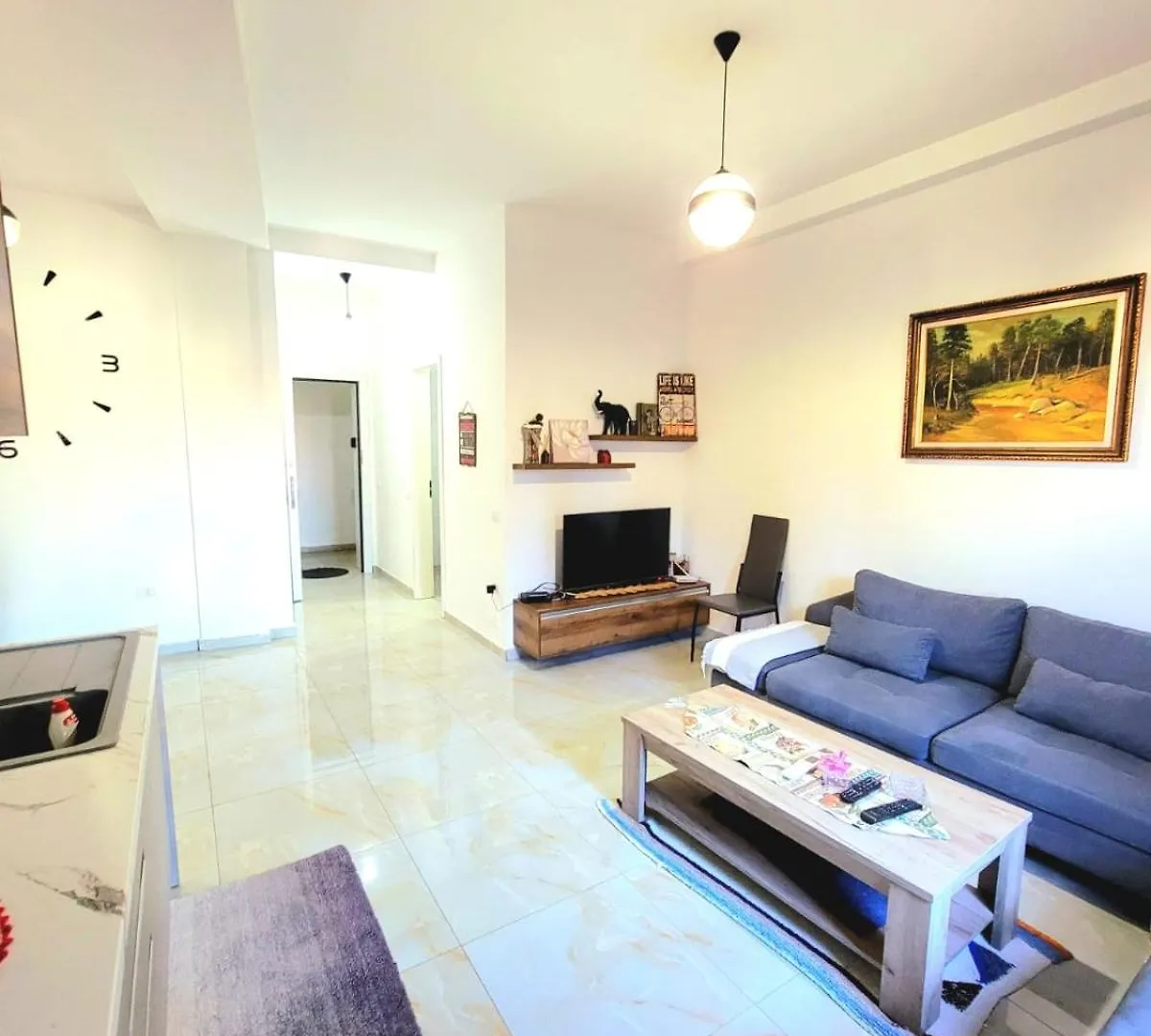 Tirane 'Kompleksi Kontakt' 21 Dhjetori Apartment